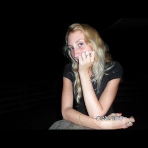 Meet your Posher, Ava